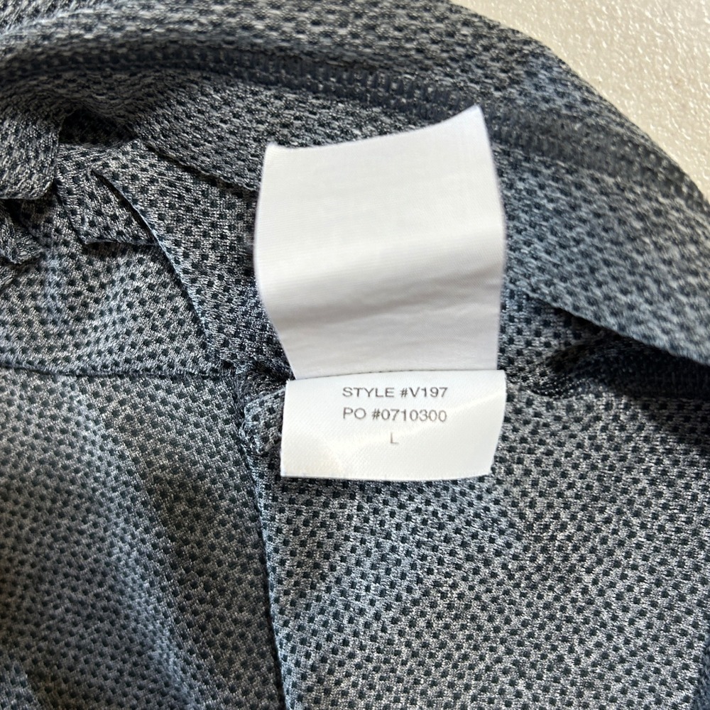 Vuori Grandview Tech Tee Large Charcoal Grey Colorblock Excellent - Picture 5 of 5